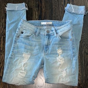 Kancan light wash distressed skinny jeans